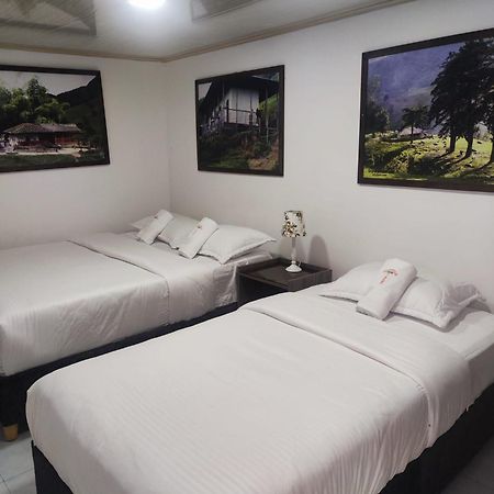Hospedaje Entre Lineas ซาเลนโต ภายนอก รูปภาพ